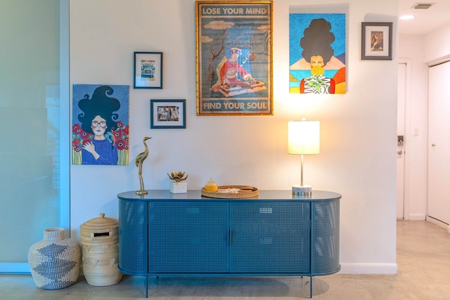 スタイリッシュ シティ ロフト ダウンタウン ステップス トゥ ベイフロント パーク