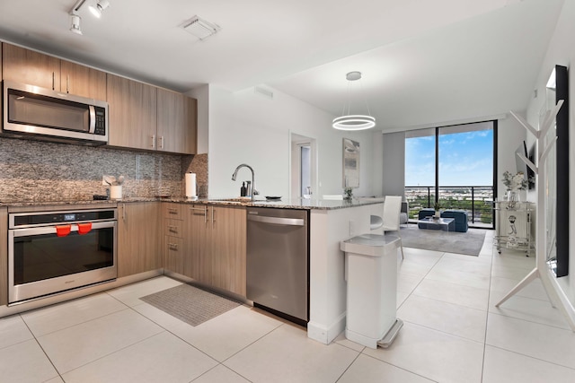 ラ セントラル チャーミング シティプレイス プライム セントラル ドラル