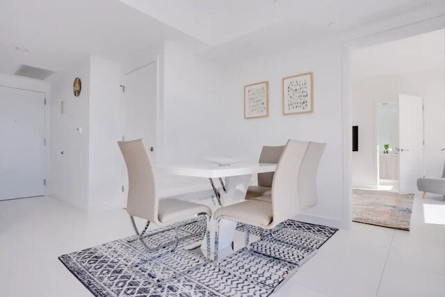 マイアミ パライソ モダン ルーフトップ プール ウォーク トゥ ミッドタウン