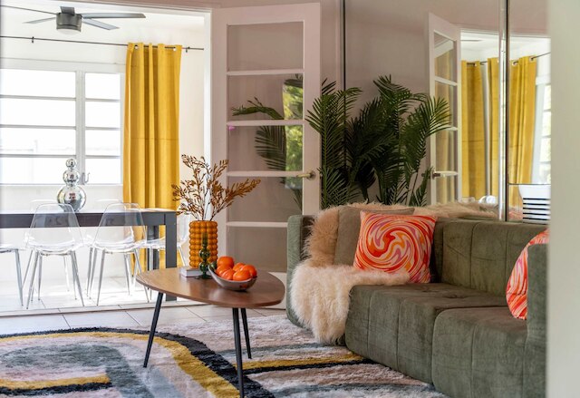 レトロ リワインド スタイリッシュ ニア デザイン ディストリクト マイアミ