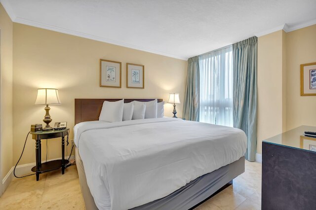 グローブ コーブ - プール パーキング セントラル ココナッツ グローブ