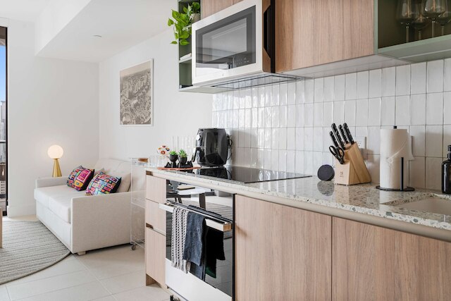 ラムランナー ダウンタウン プール ジム フル サービス タワー