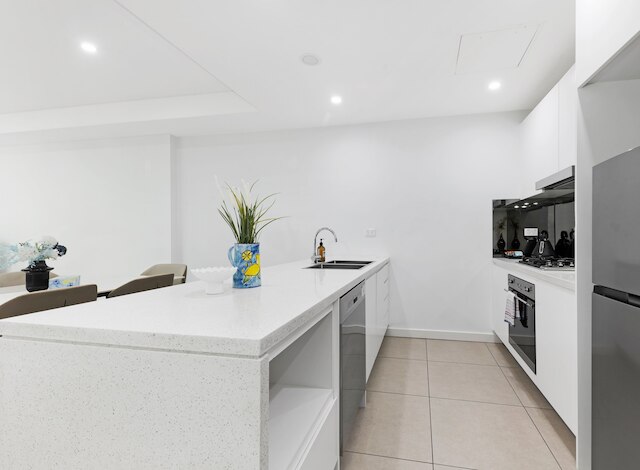 Kozyguru | マスコット | 2ベッド クローズ トゥ トレイン