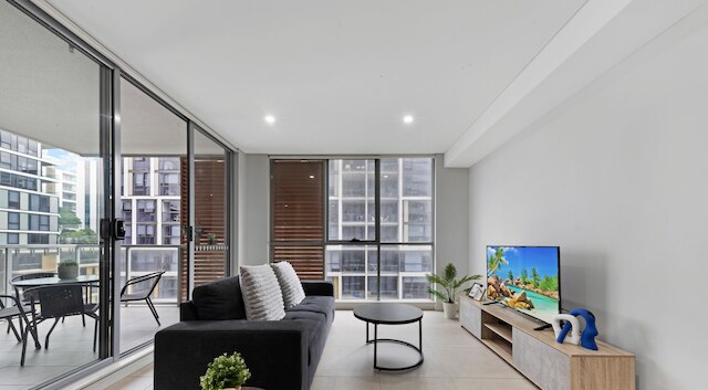 Kozyguru | マスコット | 2ベッド クローズ トゥ トレイン