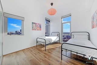 Kozyguru | シドニー CBD | アメージング シティ ビュー 3 ベッド アパート