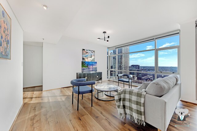 Kozyguru | シドニー CBD | アメージング シティ ビュー 3 ベッド アパート