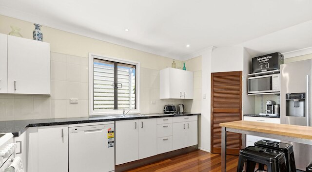 Kozyguru | アルビオン | コンフォータブル 3 ベッドルーム ハウス