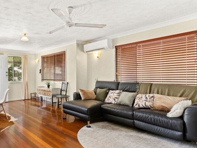 Kozyguru | アルビオン | コンフォータブル 3 ベッドルーム ハウス