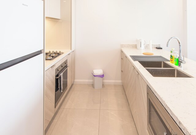 Kozyguru | サーファーズ パラダイス | オーシャン ビューズ