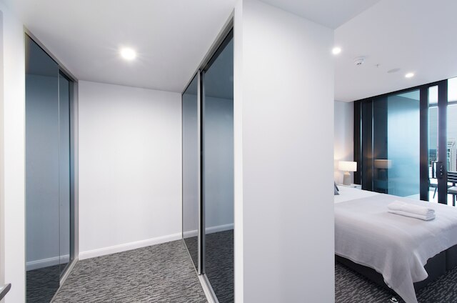 Kozyguru | サーファーズ パラダイス | オーシャン ビューズ