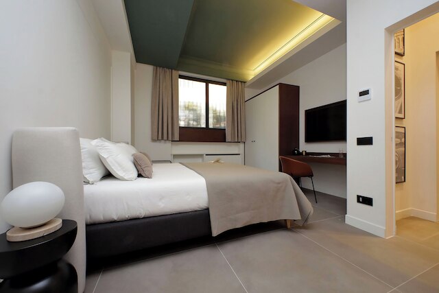 クリスピ ロフト