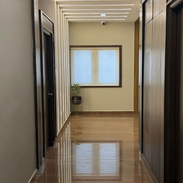 エンバシー パーク ニア US 領事館