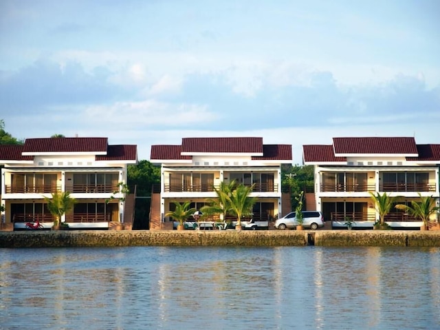 パパキッツ マリーナ アンド フィッシング ラグーン パワード バイ ココテル