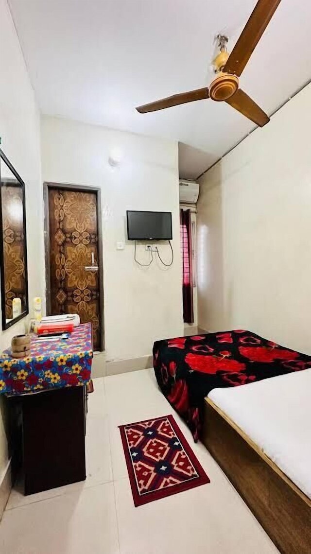 ホテル ニュー ジャトラバリ