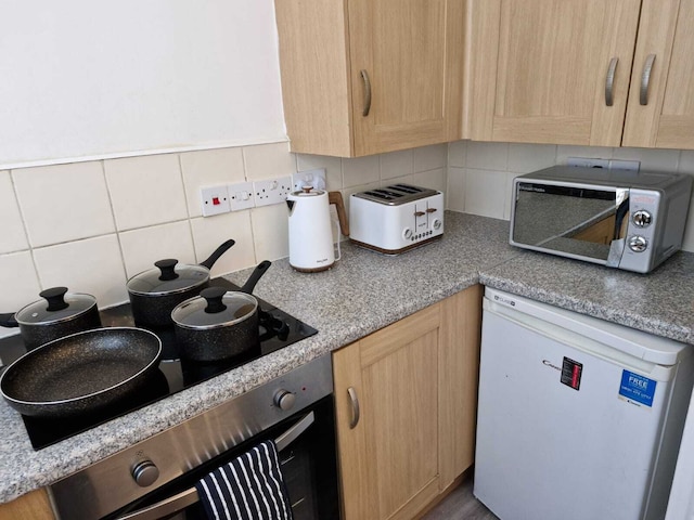 アーウェル チェンバーズ ザ ハート オブ リバプールズ チャーム