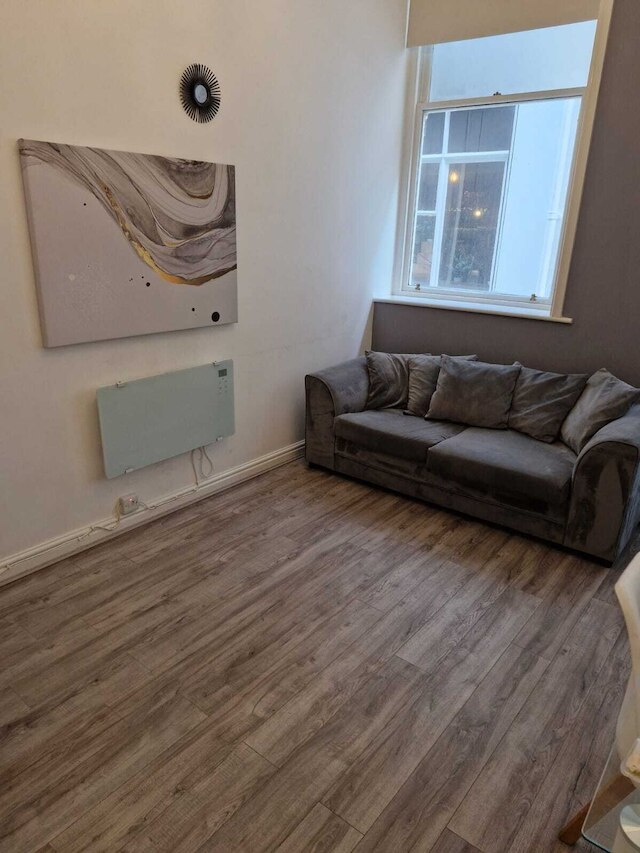 アーウェル チェンバーズ ザ ハート オブ リバプールズ チャーム