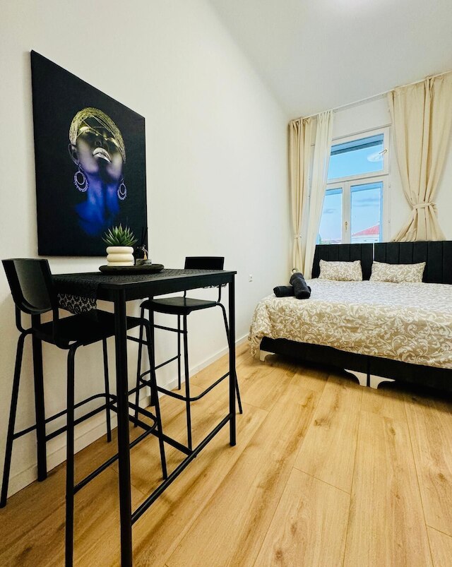 スタイリッシュ 4 ベッドルーム アパートメント ニア ウエストバーンホフ