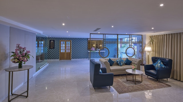 グランド コンチネント ティー ナガル