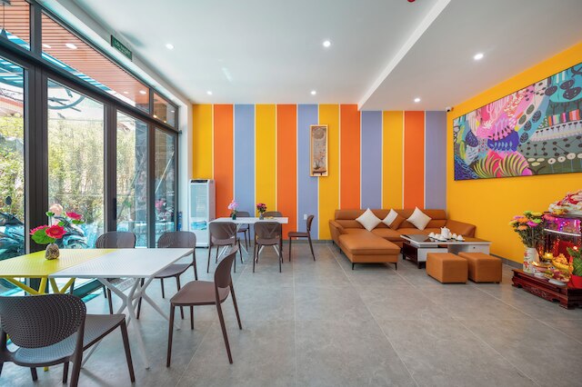 サルートン ハウス