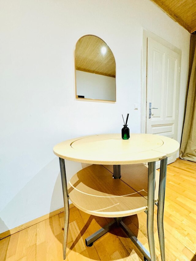 コージー 4ベッドルーム アパートメント フォー 12人 ニア FAC プラッツ