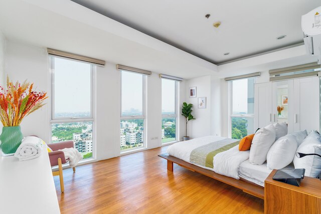 ラグジュアリー スイート ウィズ 180 スタニング シティ ビューズ