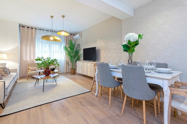 エクスクルーシブ アパートメント 3ルームズ イン グラナダ. マルティネス カンポス II