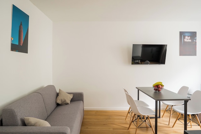 ホマリス アパートメンツ ニーベルンゲン