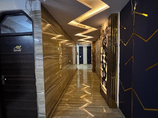 ホテル アカシュ コンチネンタル