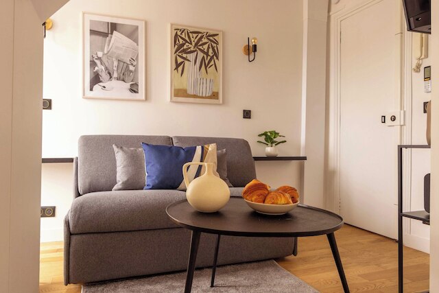 チャーミング スタジオ エアコン - 2P- モントルゲイユ