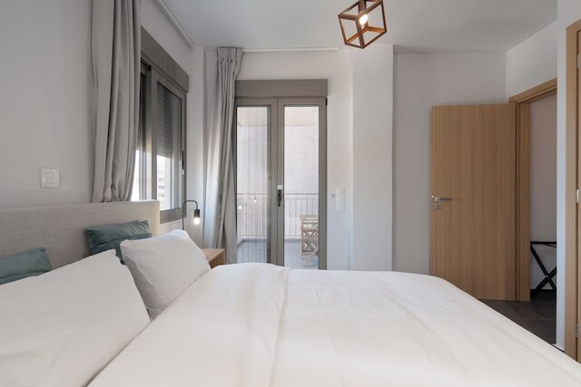 アーバン シティ ペントハウス ウィズ ラージ テラス