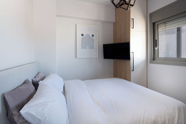 アーバン シティ ペントハウス ウィズ ラージ テラス