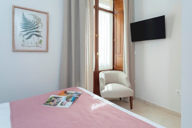 ユニーク アパートメント ウィズ バルコニー コルドバ テンプロ ロマノ