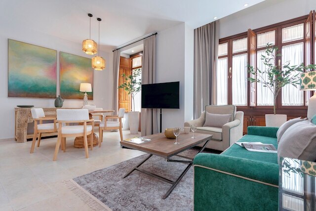 ユニーク アパートメント ウィズ バルコニー コルドバ テンプロ ロマノ