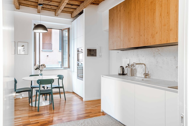 キャプティベイティング フラット ニア シティ センター