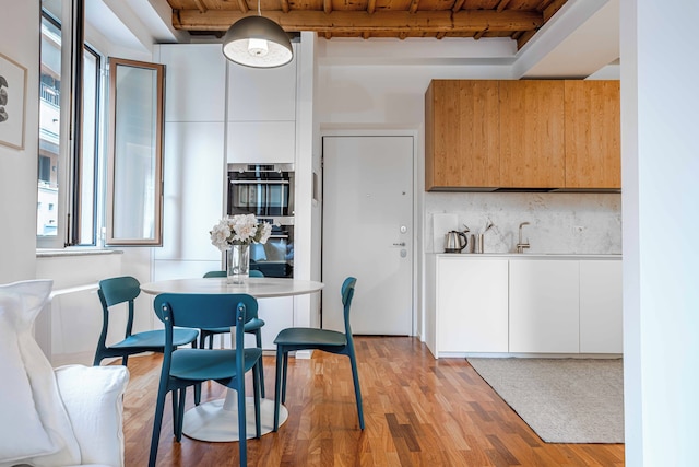 キャプティベイティング フラット ニア シティ センター