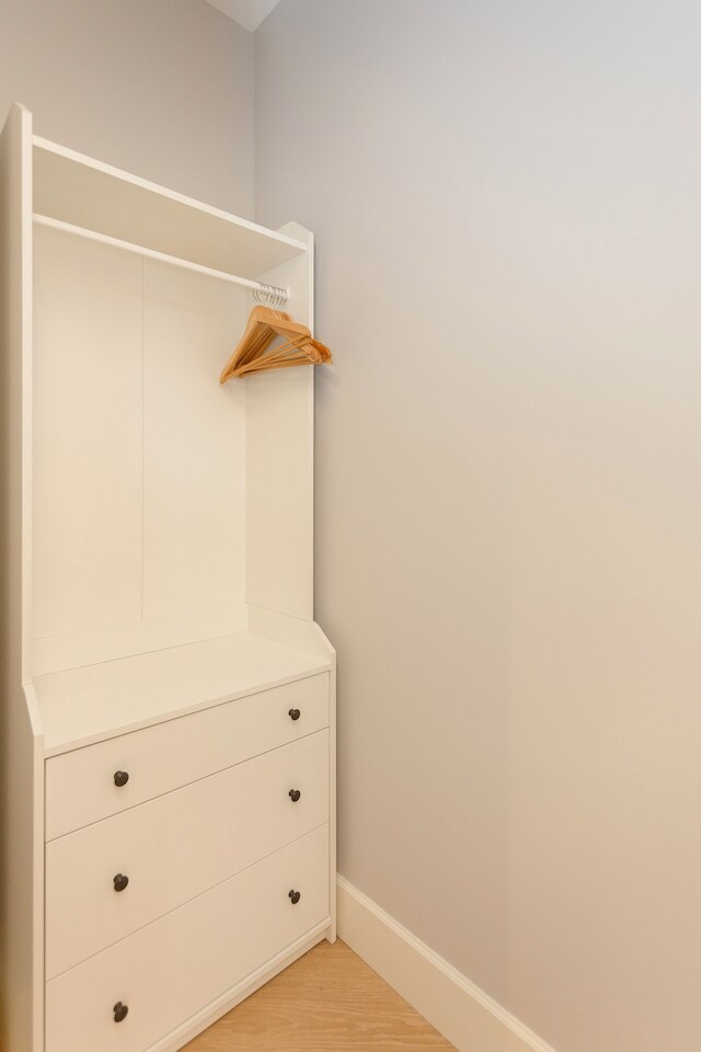 プール パラダイス アパートメント C