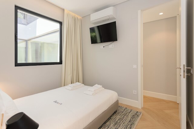 プール パラダイス アパートメント C