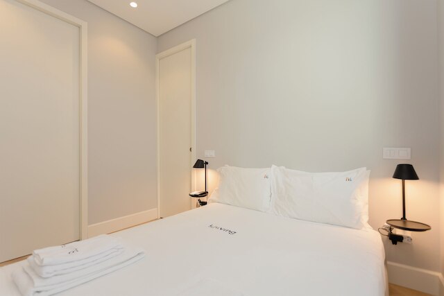 プール パラダイス アパートメント C