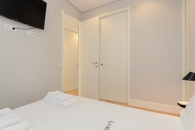 プール パラダイス アパートメント C