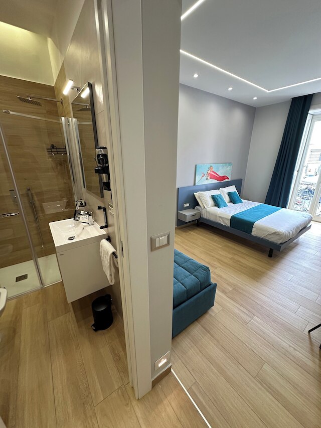 アストリア ナポリ チェントラーレ