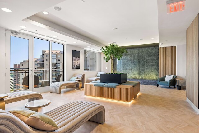 ウェル アポイントド アパートメンツ ウィズ フル コンフォート