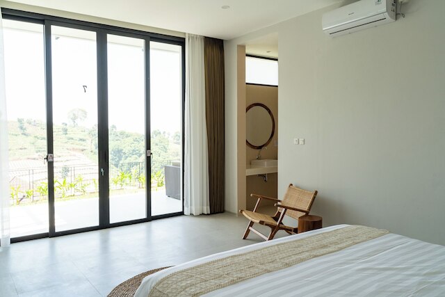 ビバリー ヒル マウンテン ビュー ヴィラ 8ベッドルーム