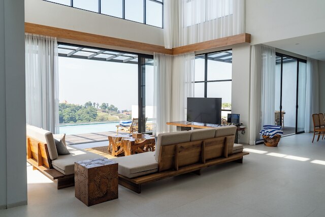 ビバリー ヒル マウンテン ビュー ヴィラ 8ベッドルーム