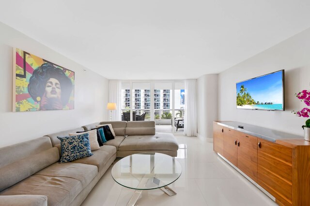 マジェスティック オーバールッキング ザ ベイ