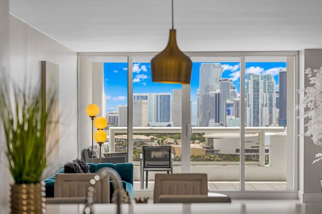 サン スタイル スペース 3ベッドルーム グランド