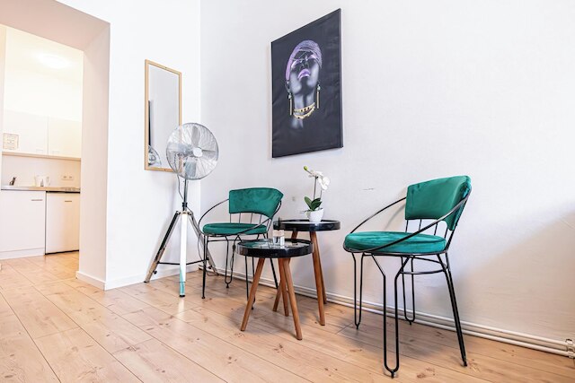 8 スタジオズ ウィズ テラス イン マルガレテン