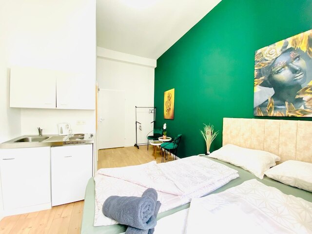 8 スタジオズ ウィズ テラス イン マルガレテン