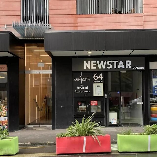 スカイ スターズ アパートメンツ