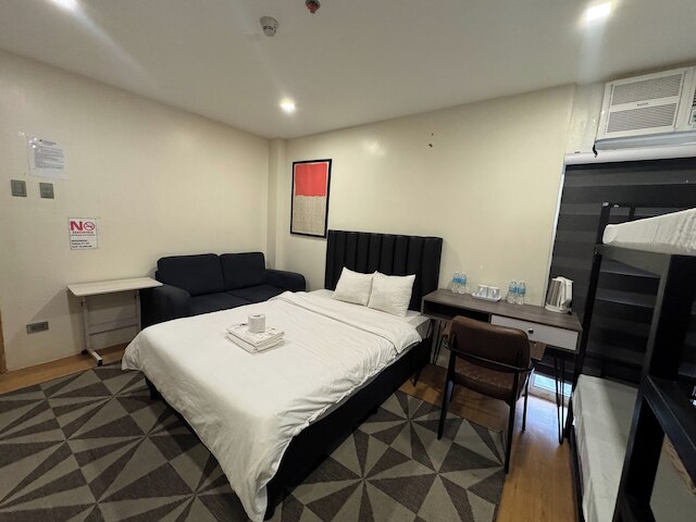 ザ サーキット マナー ホテル ニア アヤラ モールズ サーキット