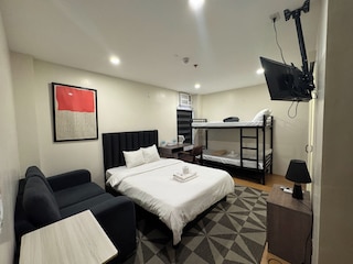 ザ サーキット マナー ホテル ニア アヤラ モールズ サーキット